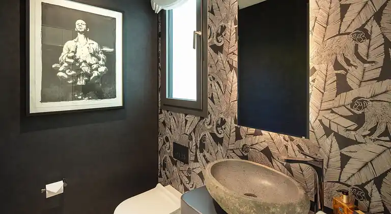 Luksusvilla med høj sikkerhed, pool og jacuzzi