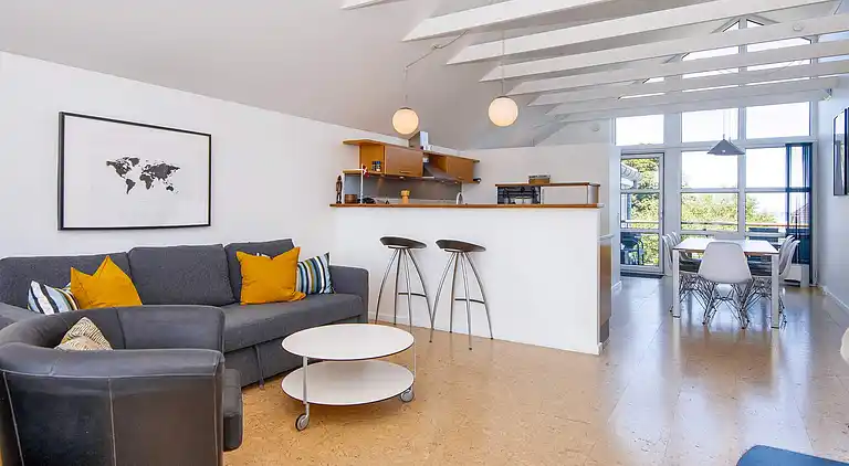 3 rum,1.våningen,Penthouse