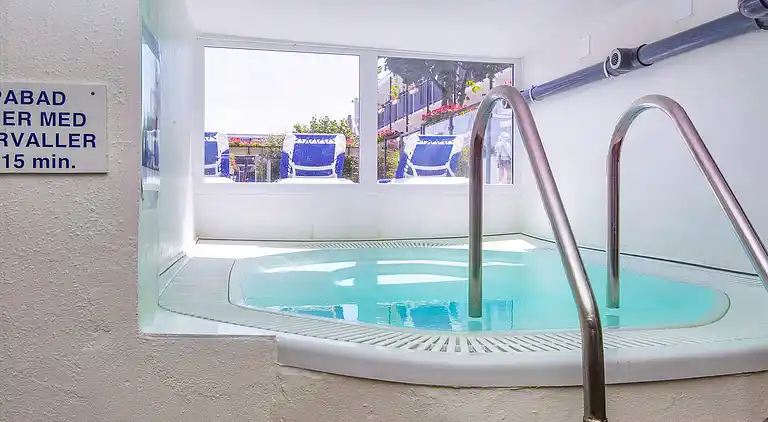 2 room,ground floor,Premium