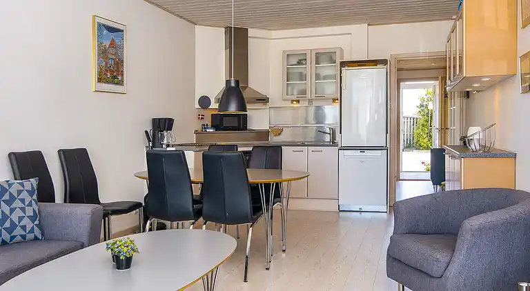 2 room,ground floor,Premium