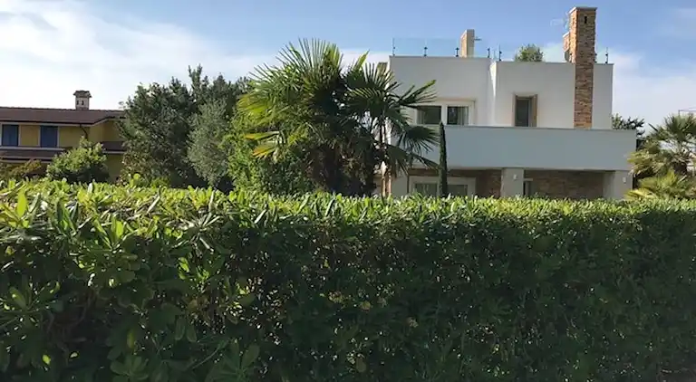 Wunderschöne moderne Villa in Albarella bei Beahost