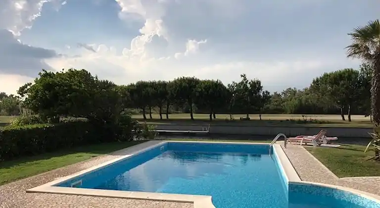 Wunderschöne moderne Villa in Albarella bei Beahost