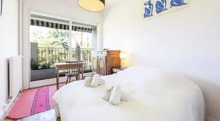 Apartment in Californie Pézou