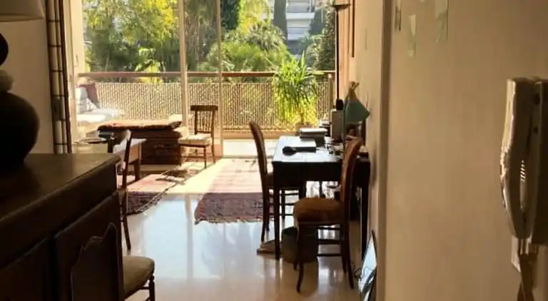 Apartment in Californie Pézou