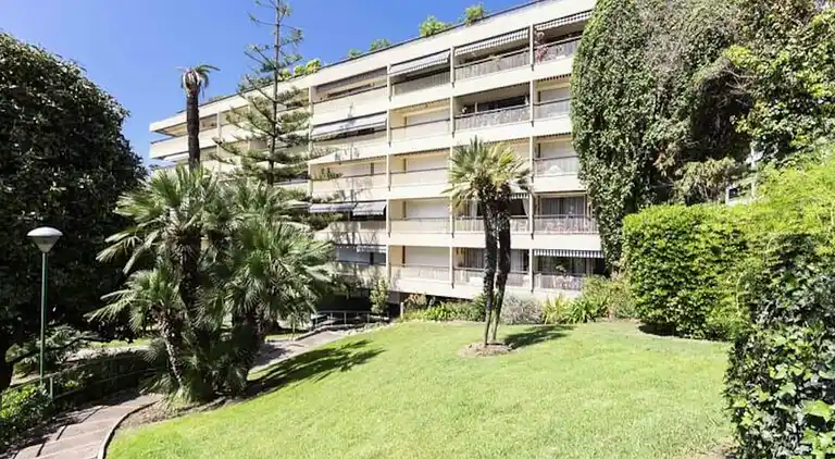 Apartment in Californie Pézou