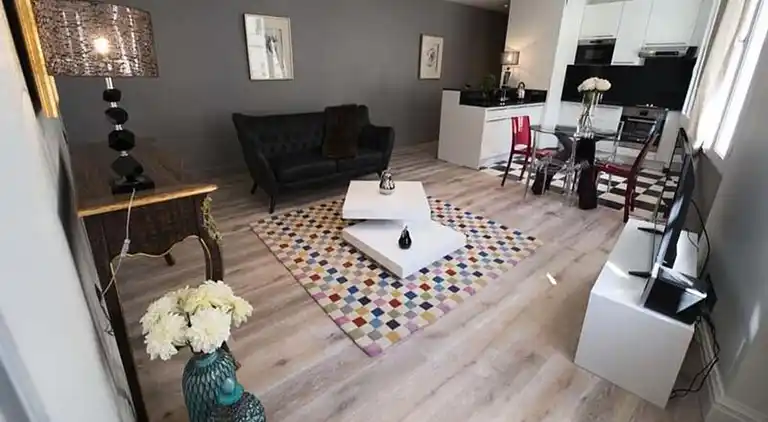 Apartment in Downtown