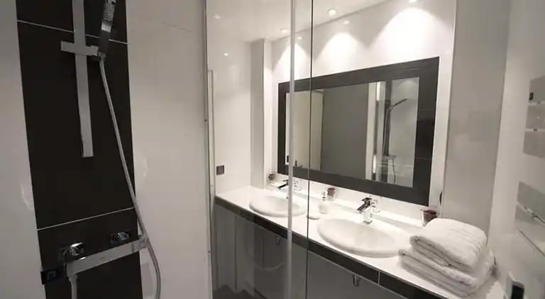 Apartment in Downtown