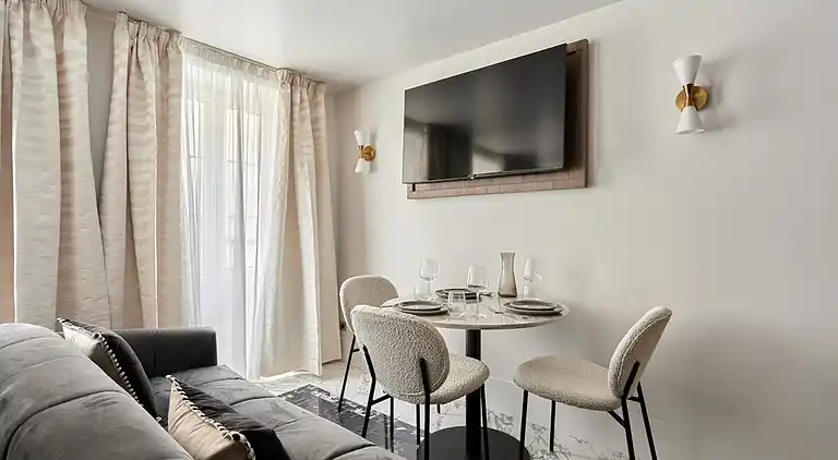 Apartment in Palais-Royal