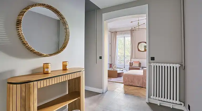 Apartment in Madeleine