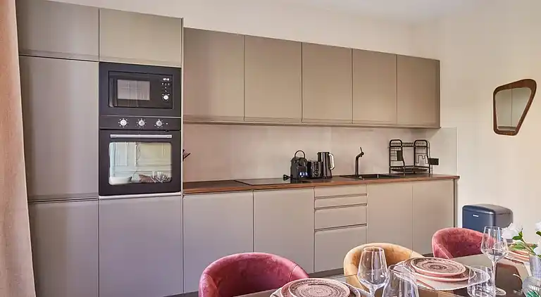 Apartment in Madeleine