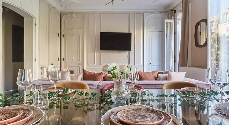 Apartment in Madeleine