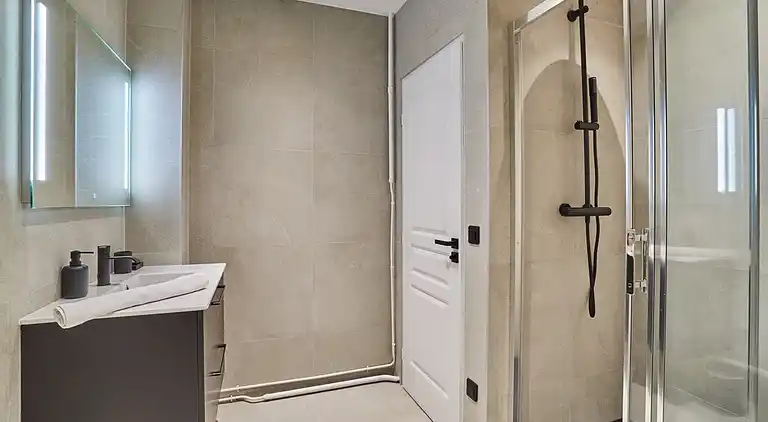 Apartment in Madeleine