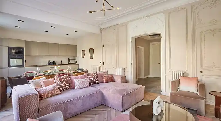 Apartment in Madeleine