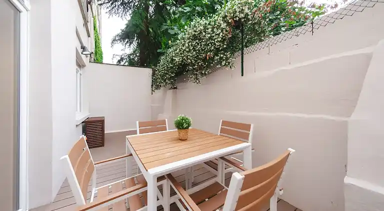 Apartment in Saint-Ambroise