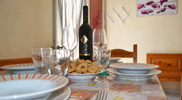 Ferienhaus mit Grill und Parkplatz und ganz in der Nähe des