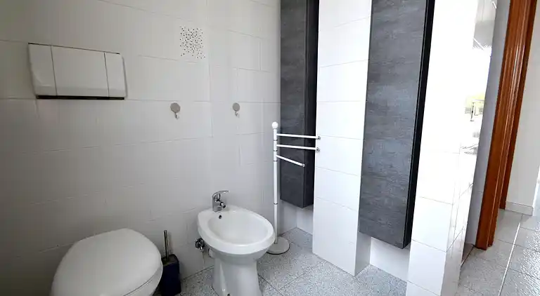 Charming Holiday Home Near The Beach With A Terrace, Pets