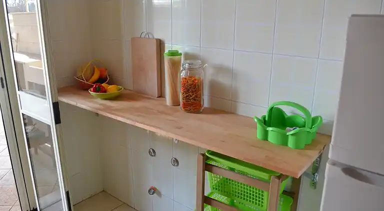 Zweistöckiges Haus in San Foca mit Außenbereichen und