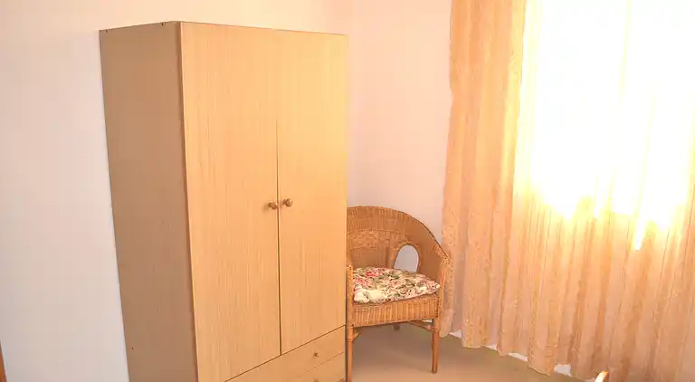 Zweistöckiges Haus in San Foca mit Außenbereichen und