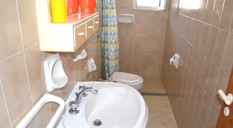 Zweistöckiges Haus in San Foca mit Außenbereichen und