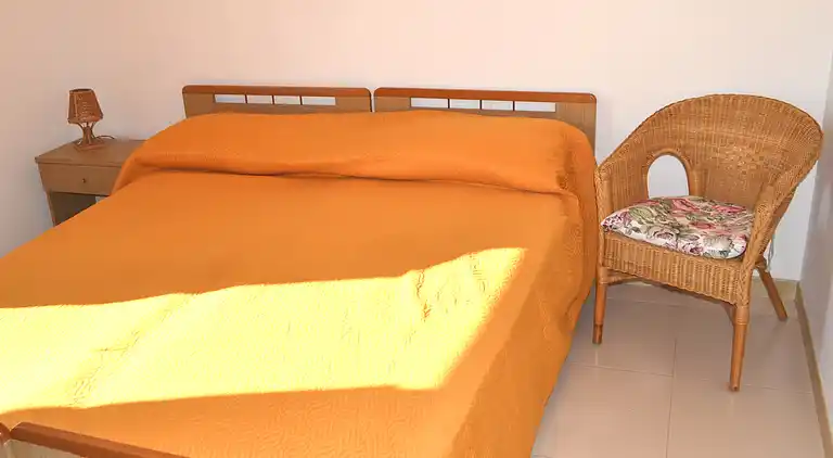 Zweistöckiges Haus in San Foca mit Außenbereichen und