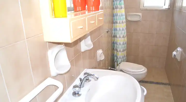 Zweistöckiges Haus in San Foca mit Außenbereichen und