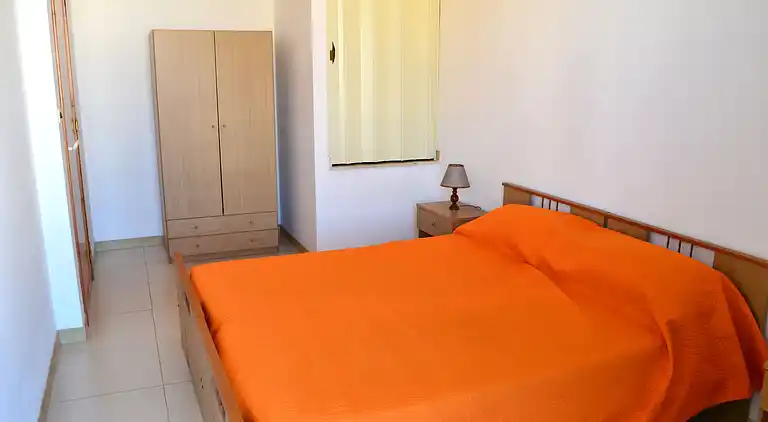 Zweistöckiges Haus in San Foca mit Außenbereichen und