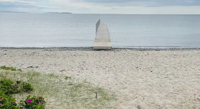 Naturskønt sommerhus med plads til hele familien