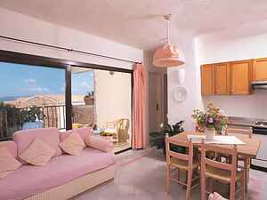 Seaside apartment Baja Sardinia - 6pl June & July - 150 m
