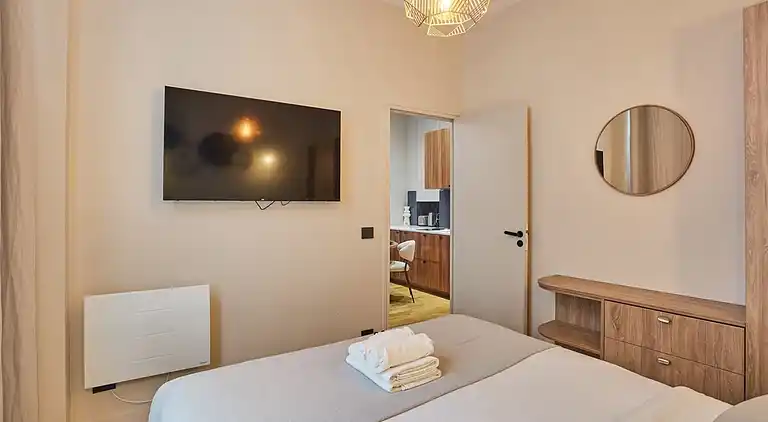 Apartment in Porte-Saint-Martin