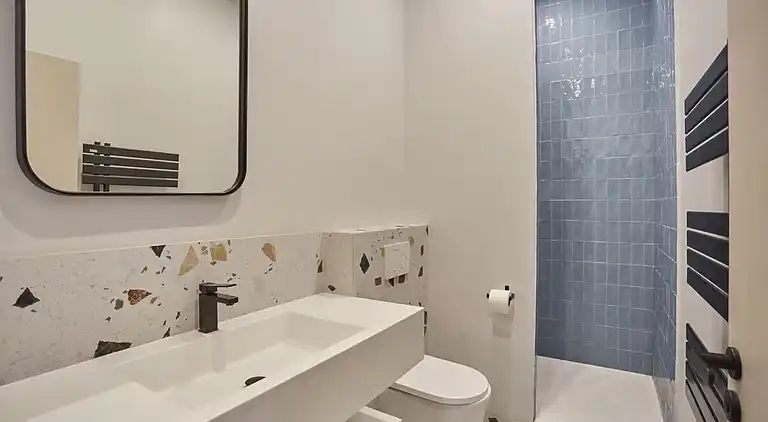 Apartment in Porte-Saint-Martin