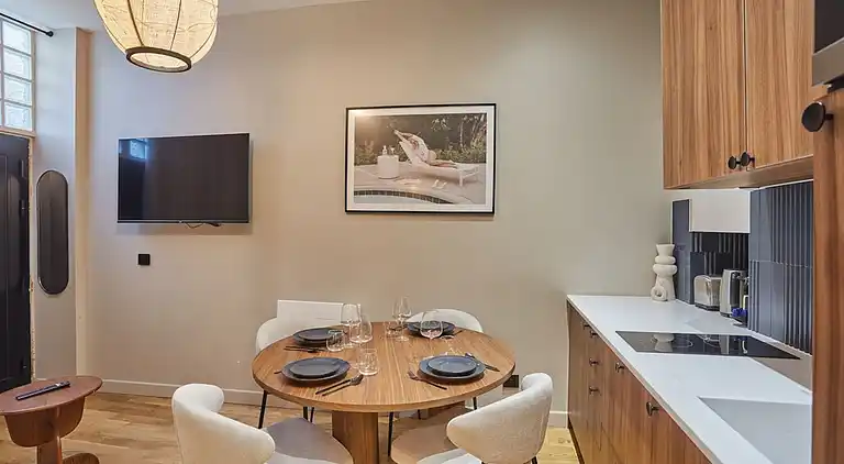 Apartment in Porte-Saint-Martin