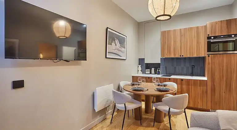 Apartment in Porte-Saint-Martin