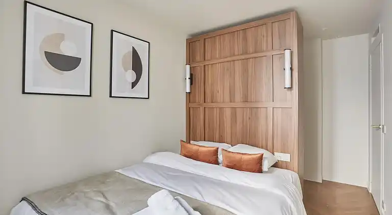 Apartment in Porte-Saint-Martin