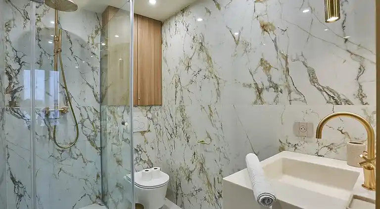 Apartment in Porte-Saint-Martin