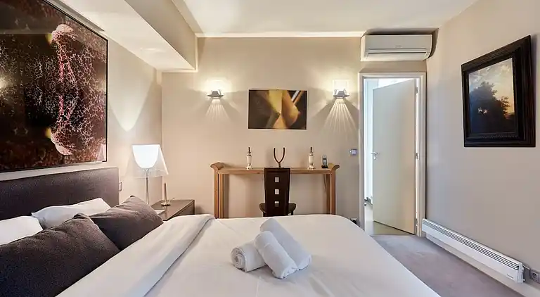 Apartment in Chaillot