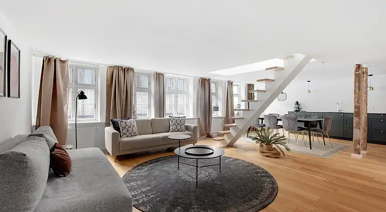 Regent 5 - Große Wohnung mit Terrasse direkt im Zentrum von