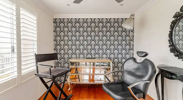 Located in the Mindarie Marina a Luxury House in a Perfect