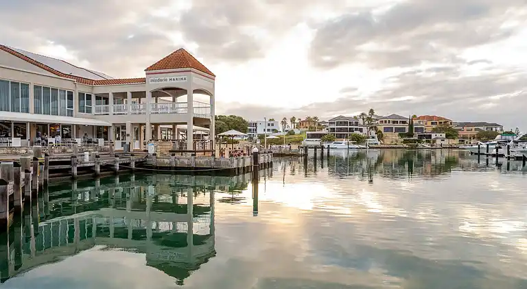 Located in the Mindarie Marina a Luxury House in a Perfect