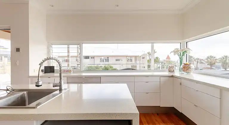 Located in the Mindarie Marina a Luxury House in a Perfect