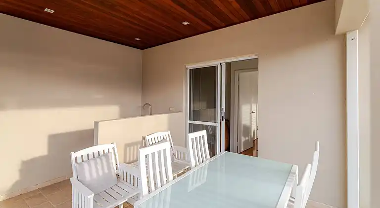 Located in the Mindarie Marina a Luxury House in a Perfect