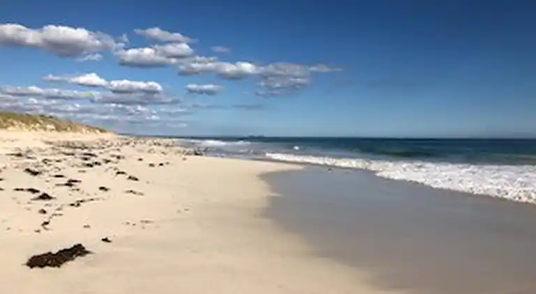 Located in the Mindarie Marina a Luxury House in a Perfect