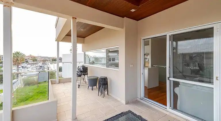 Located in the Mindarie Marina a Luxury House in a Perfect