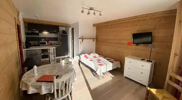 Apartment in Vars