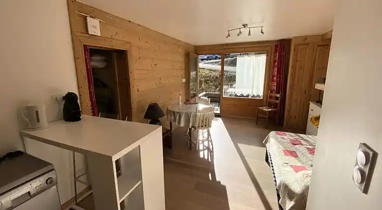 Apartment in Vars