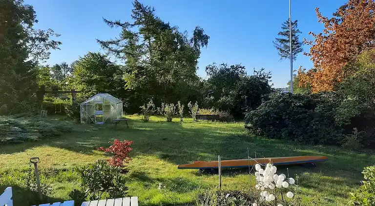 Charmantes Ferienhaus mit großem, schönem Garten