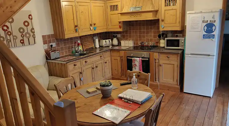 3-Zimmer-Cottage mit eigenem Garten und Parkplatz in der