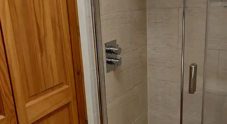 3-Zimmer-Cottage mit eigenem Garten und Parkplatz in der