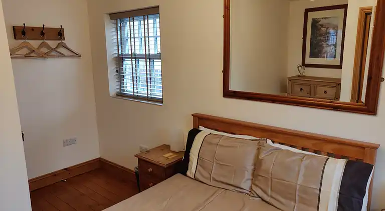 3-Zimmer-Cottage mit eigenem Garten und Parkplatz in der