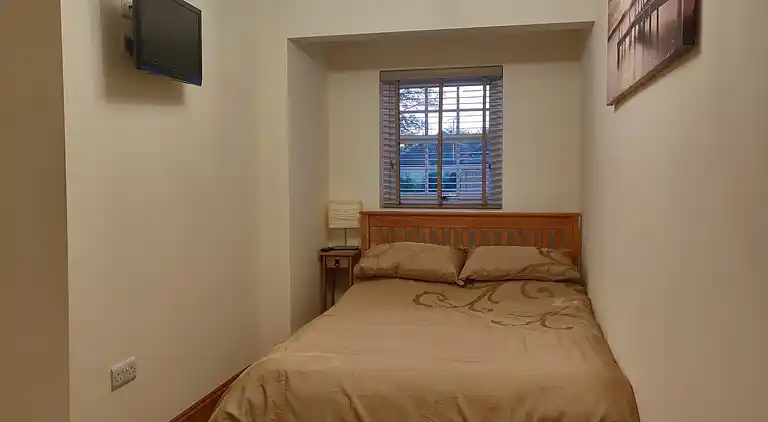 3-Zimmer-Cottage mit eigenem Garten und Parkplatz in der