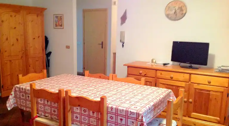 Cottage in Pera